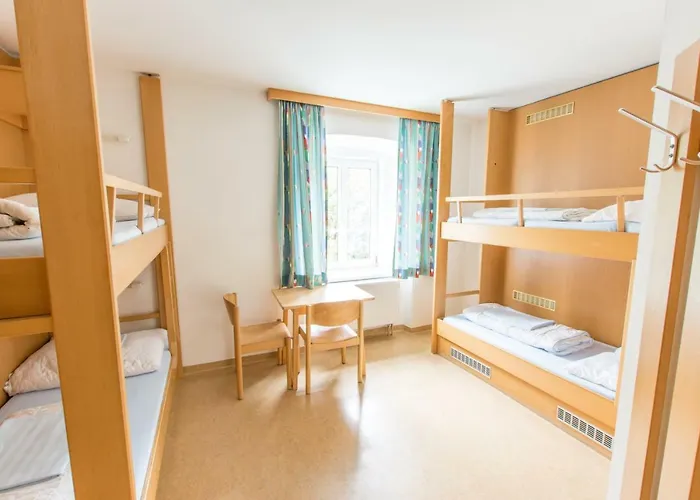 Jugendgaestehaus بيت ضيافة أليتشيسبيرغ