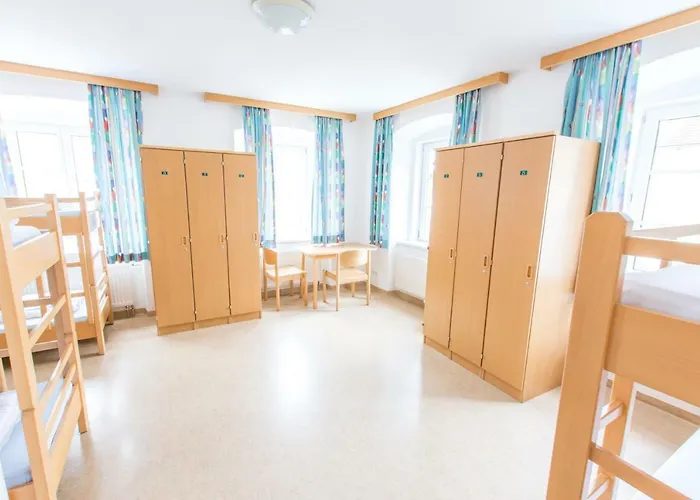 בית הארחה Jugendgaestehaus *